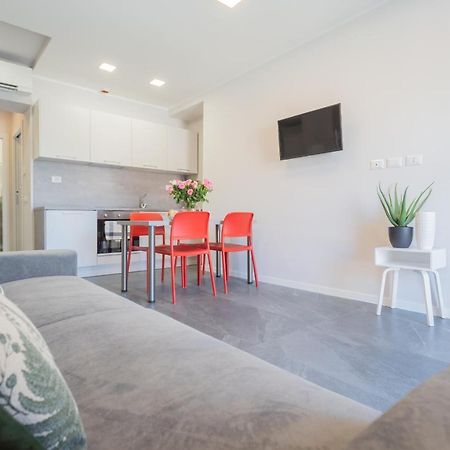 Sant'Agostino Apartments By Rent All Como Exterior photo