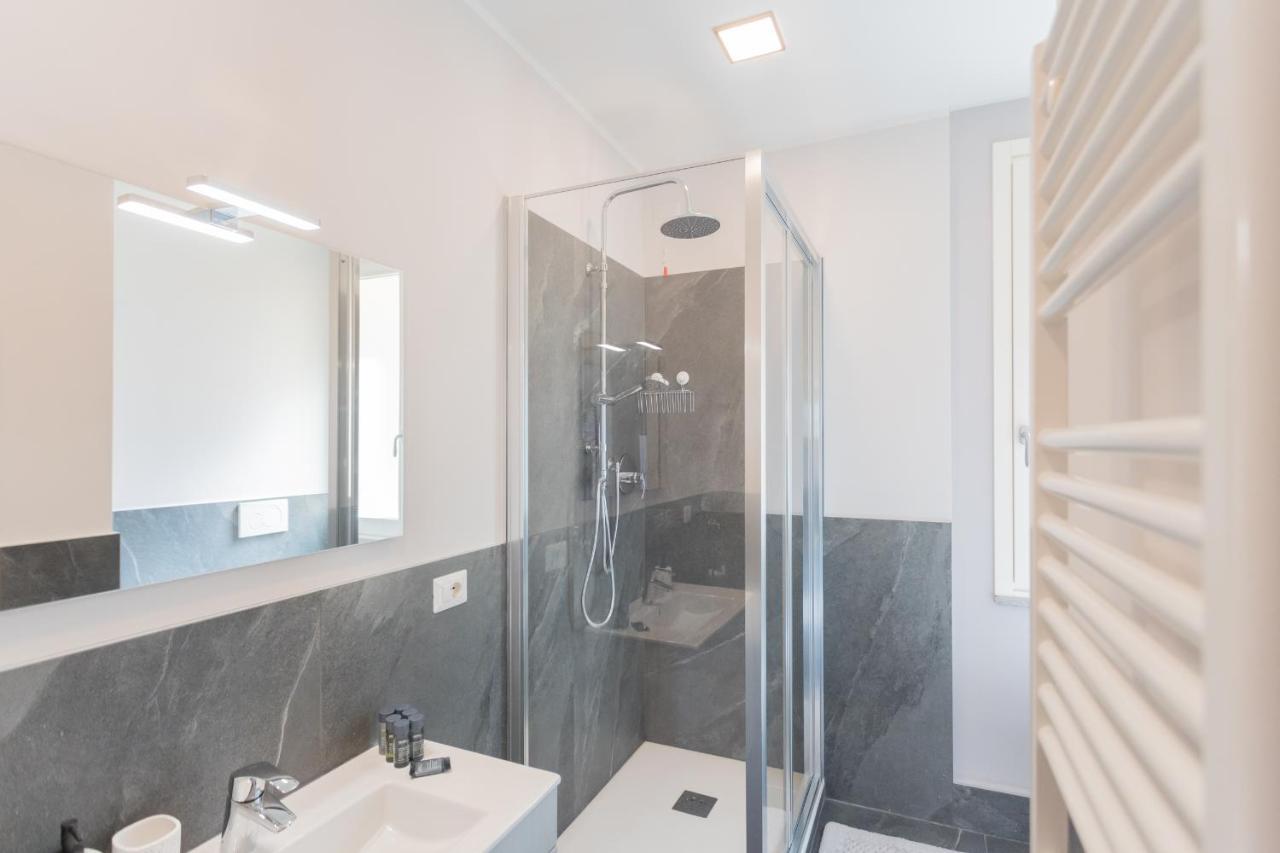 Sant'Agostino Apartments By Rent All Como Exterior photo