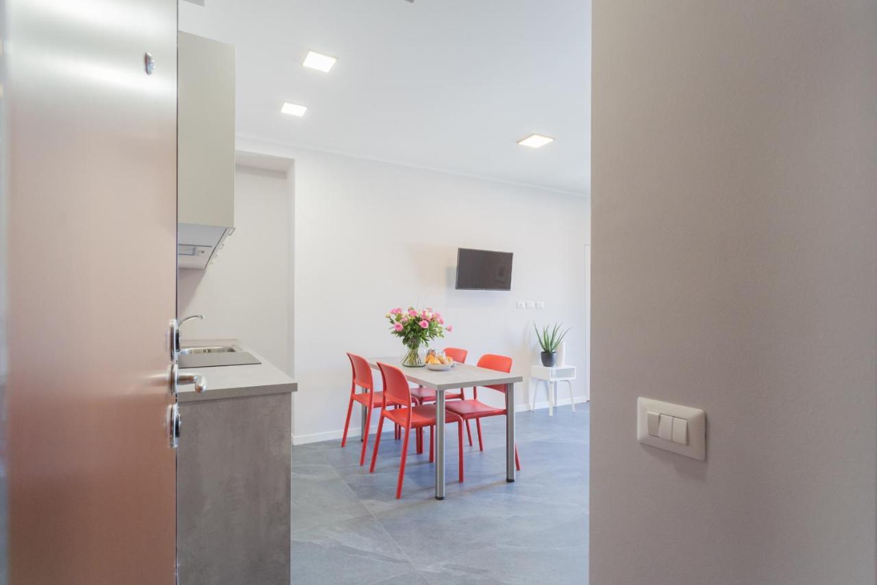 Sant'Agostino Apartments By Rent All Como Exterior photo