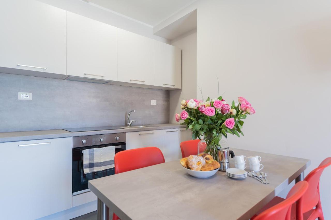 Sant'Agostino Apartments By Rent All Como Exterior photo